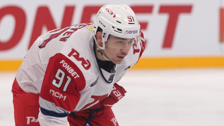 Денис Алексеев — нападающий «Локомотива»