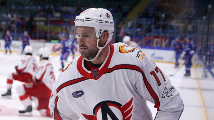 Брукс Мэйсек — нападающий «Автомобилиста»