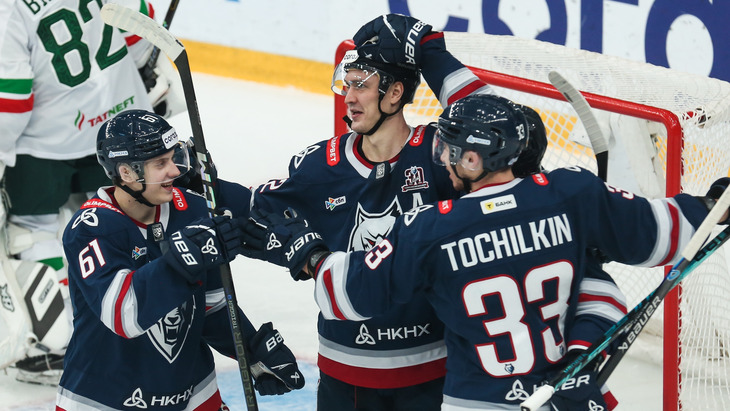 «Нефтехимик»