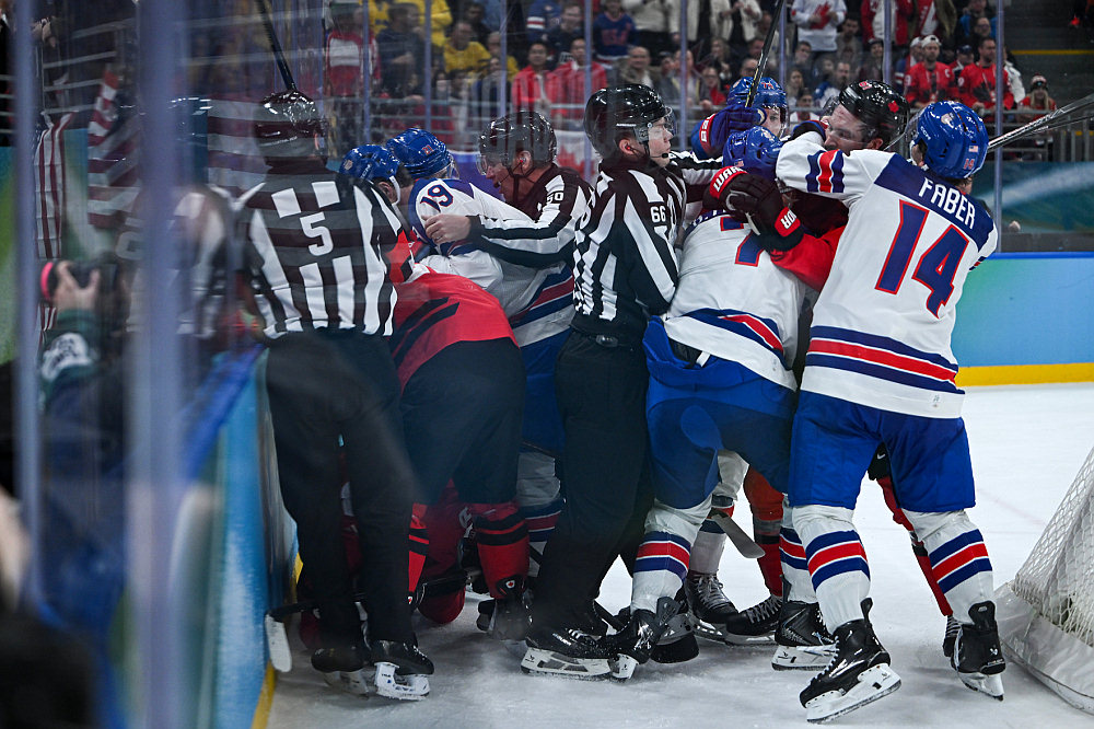 Фрагменты матча Канада — США (1:2 ОТ)