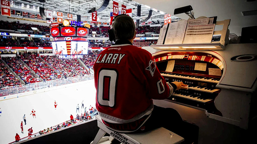 Старый орган на стадионе «Каролины», 1997 год 