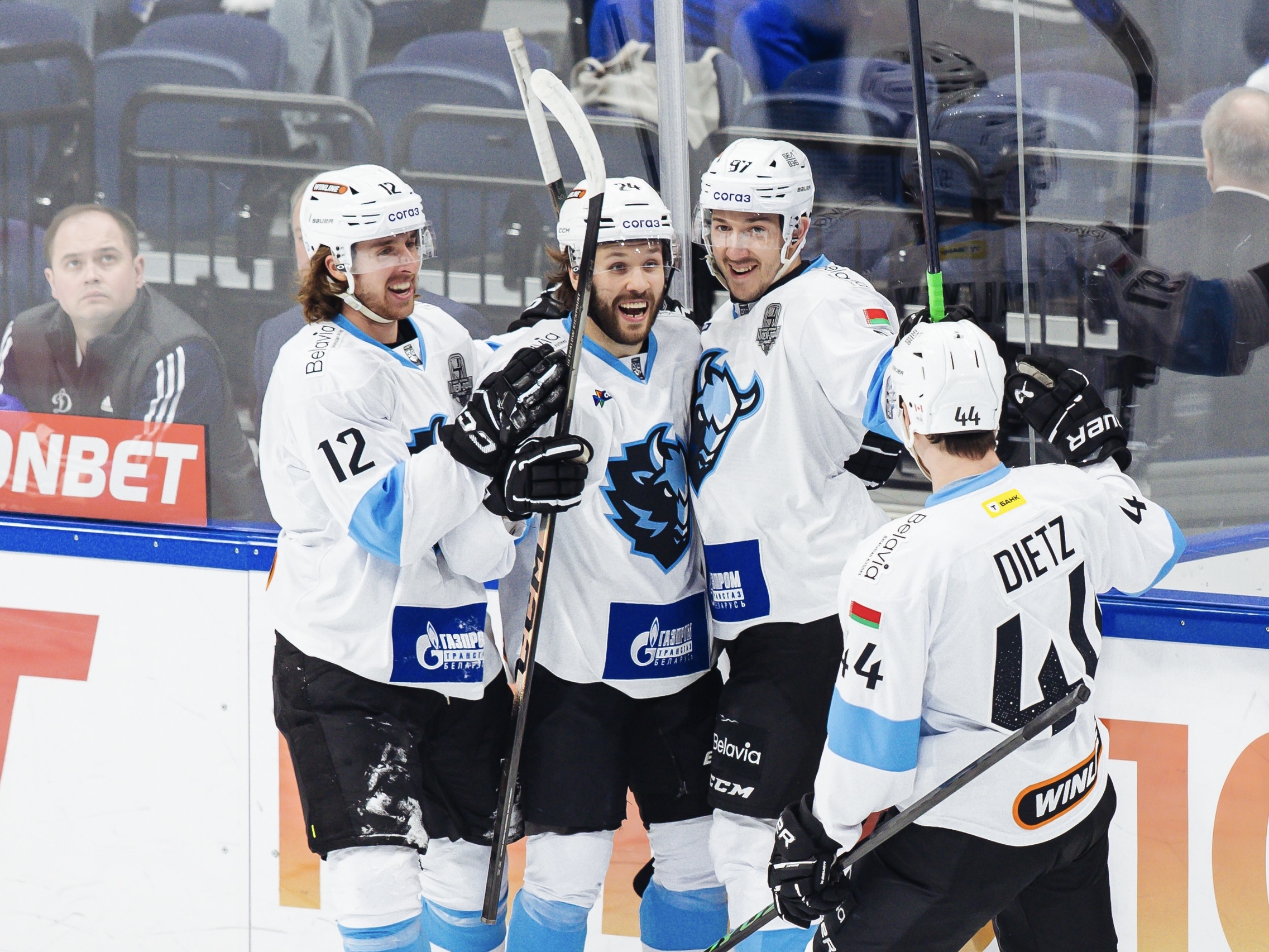 Минчане разбили москвичей 4-0