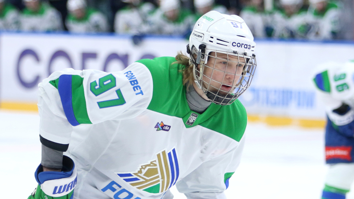 Александр Жаровский — нападающий «Салавата Юлаева»