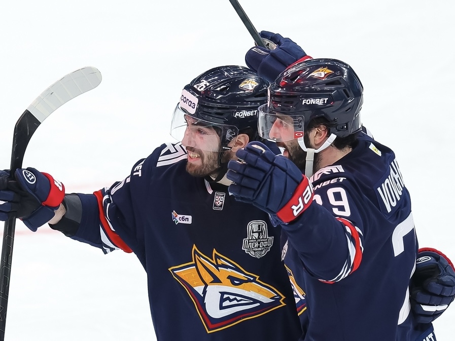 «Металлург» дважды обыграл «Торпедо»