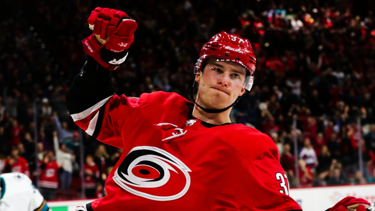 Андрей Свечников — нападающий «Каролины»