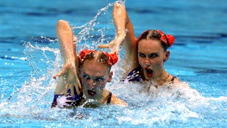 Светлана Ромашина (справа)