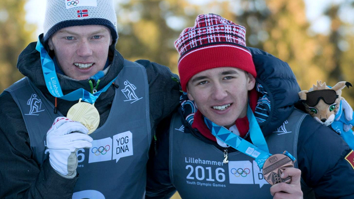 Саид Каримулла Халили (справа)