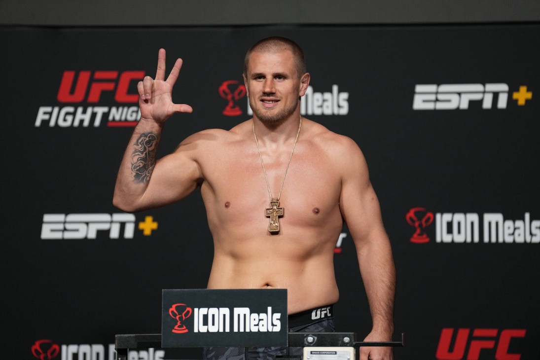 Александр Романов