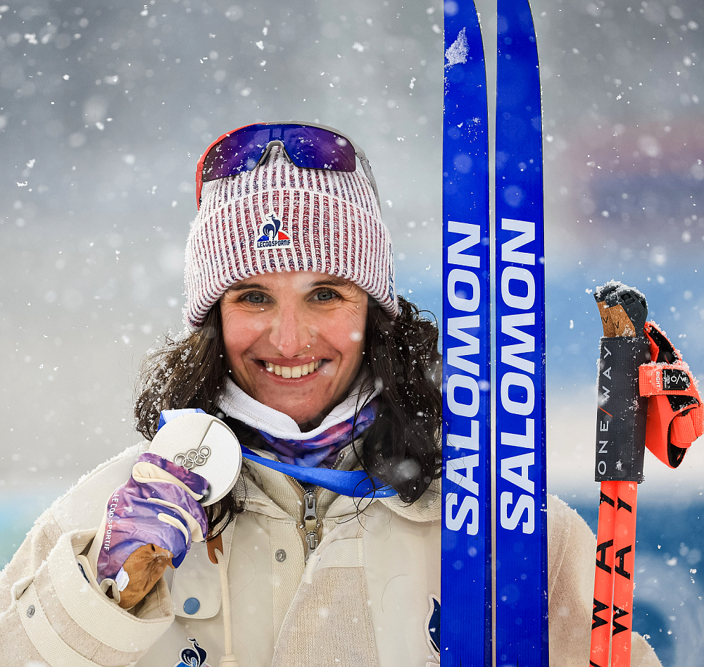 Жюли Симон с медалью Олмипаиды