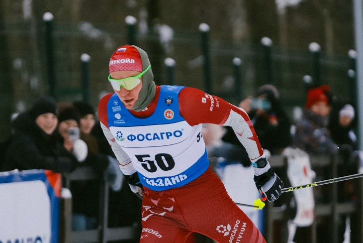 Александр Большунов