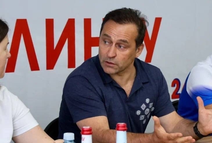 Дмитрий Свищев