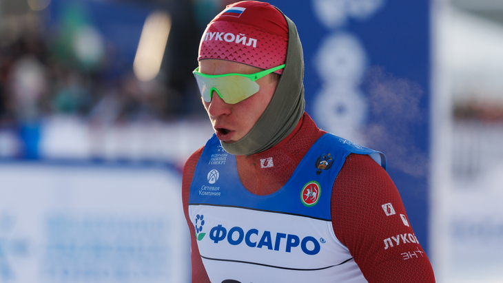 Александр Большунов