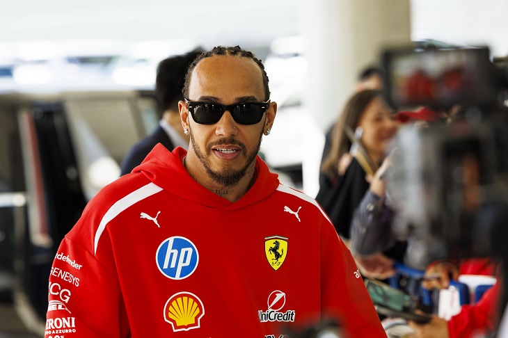 Льюис Хэмилтон