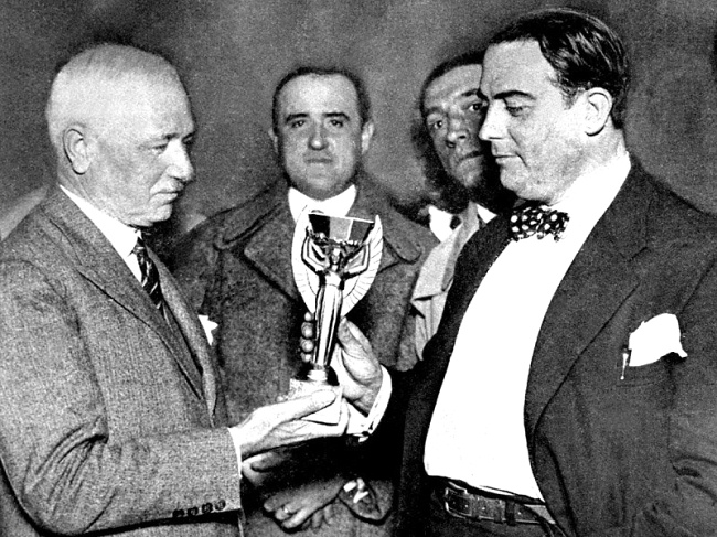 История чемпионатов мира. Уругвай-1930