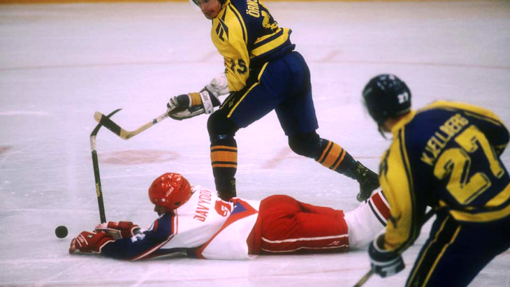 Российские хоккеисы проиграли шведам в полуфинале