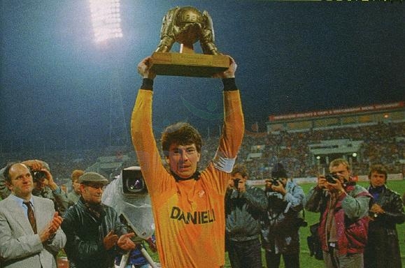 22 октября 1988 года, голкипер московского «Спартака» Ринат Дасаев получил приз лучшего вратаря планеты