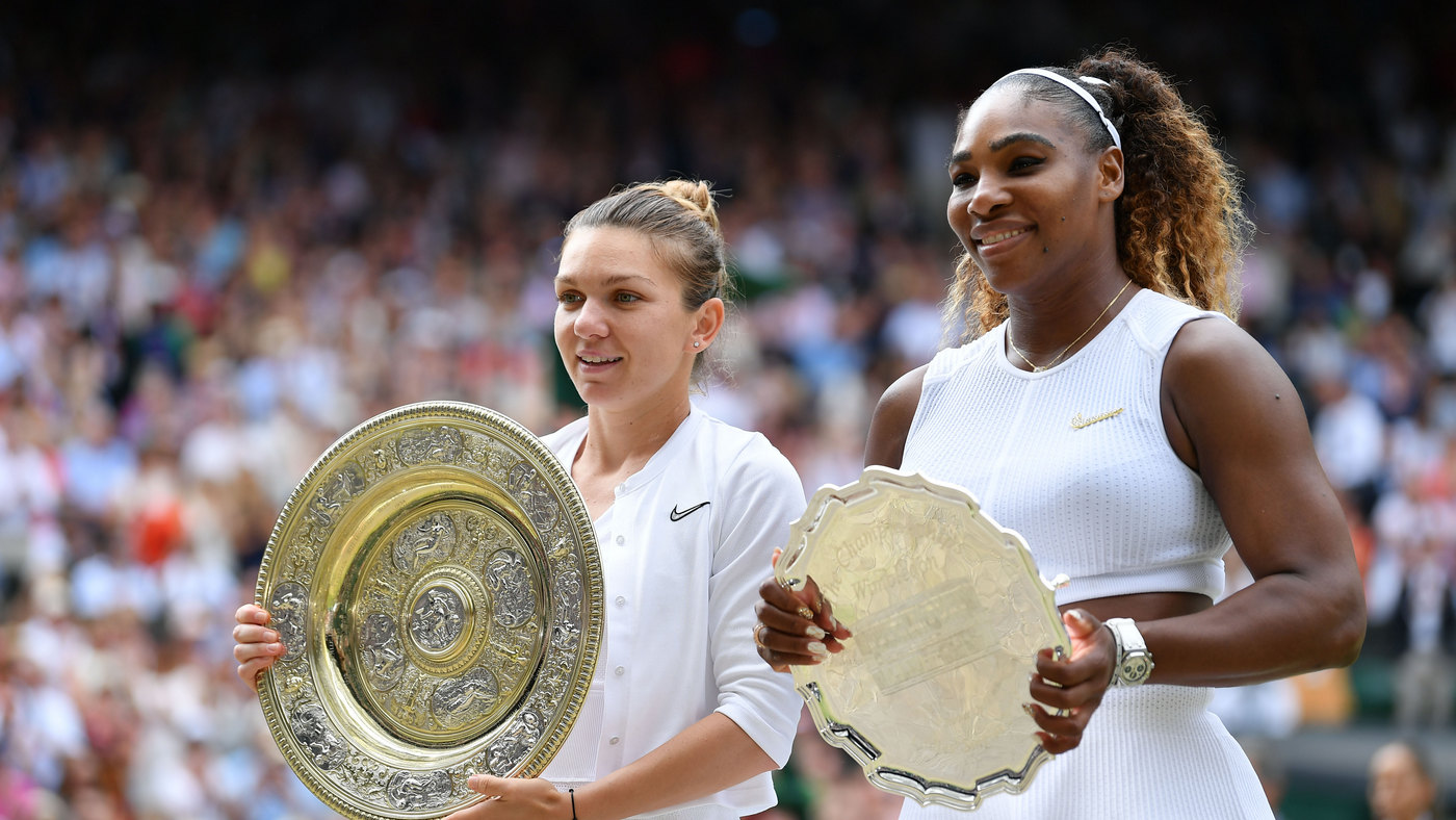 Симона Халеп и Серена Уильямс после финала на Уимблдоне-2019