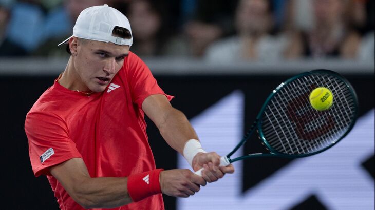 Якуб Меншик не смог пробиться в полуфинал