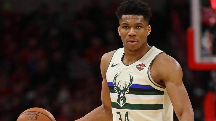 Яннис Адетокунбо