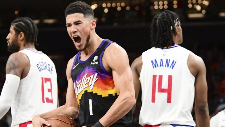 Девин Букер