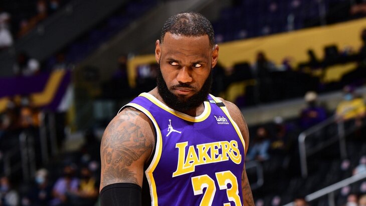 Леброн Джеймс