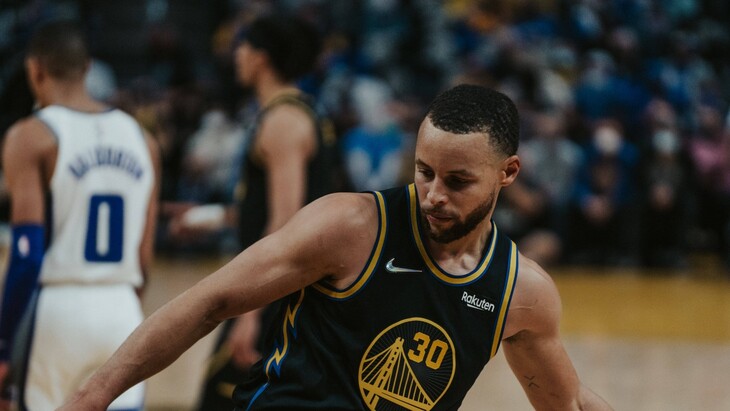 Стефен Карри — лидер «Уорриорз»