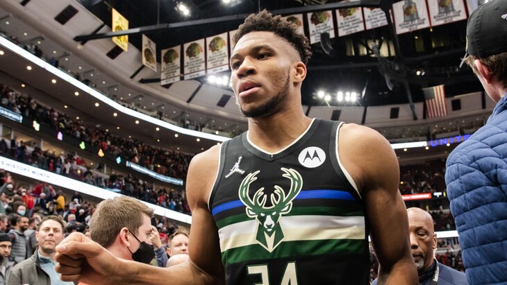 «Яннис Адетокунбо»