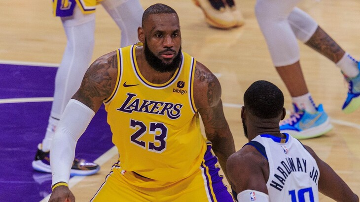 Леброн Джеймс