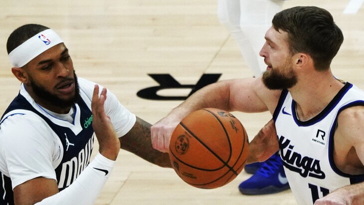 «Сакраменто» — «Даллас»