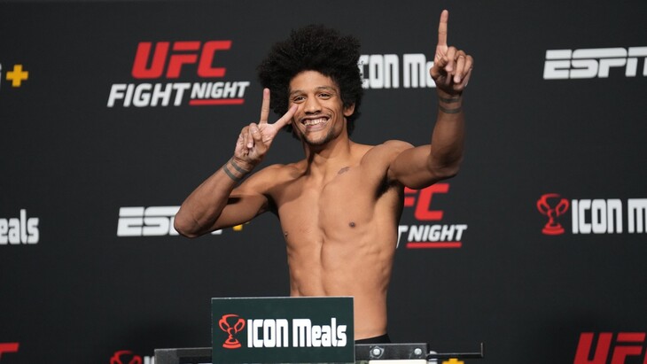 Алекс Касерес