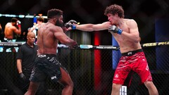 Роман Копылов (справа)