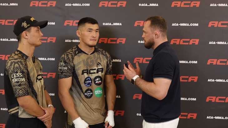 Эдил Эсенгулов (посередине)