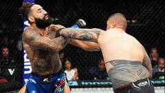 Остин Лэйн (слева)