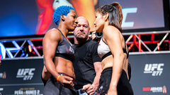 Джоселин Эдвардс (слева)