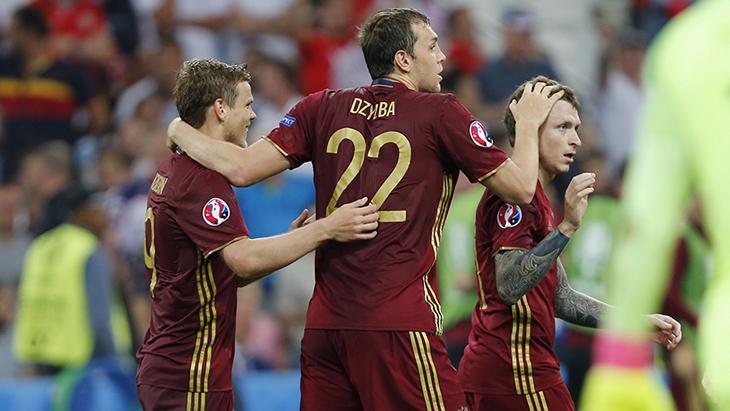 Футболисты сборной России