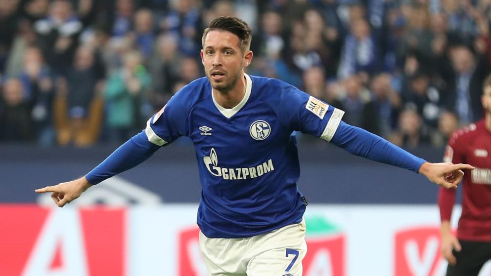 В последнем туре «Шальке» впервые за месяц выиграл в Бундеслиге