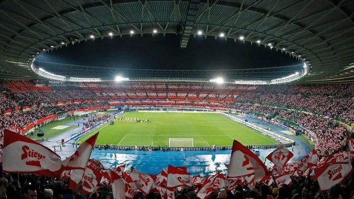 Стадионе «Эрнст Хаппель»