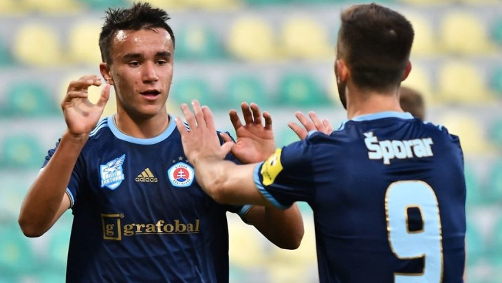 Футболисты «Слована»