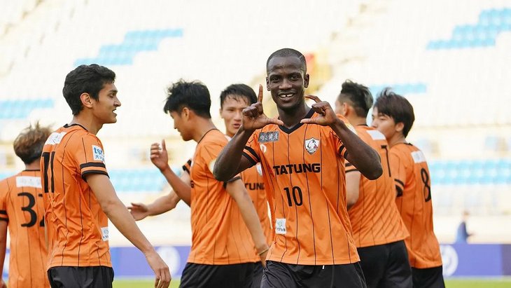 Футболисты «Тайбэй Татун»
