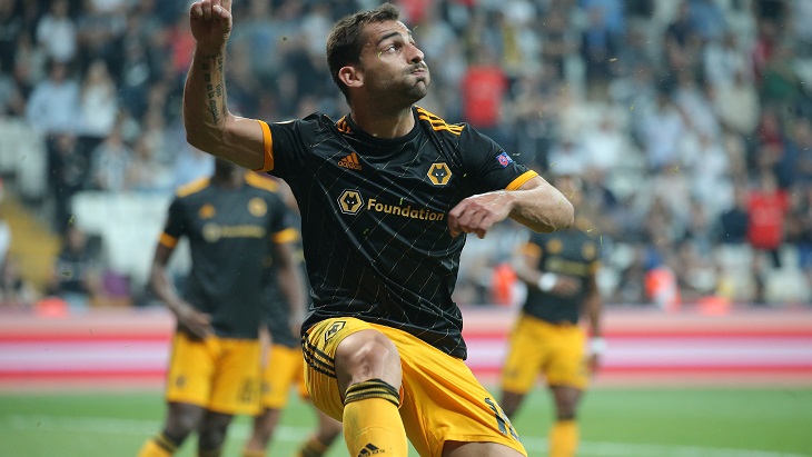 «Вулвз» ведут борьбу за топ-5 АПЛ