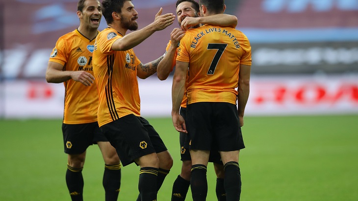 «Вулвз» борется за выход в Лигу чемпионов