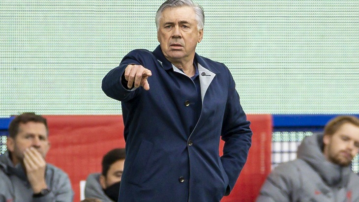 «Эвертон» лидирует в АПЛ