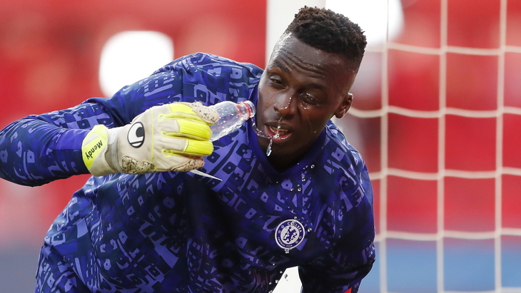 Эдуар Менди