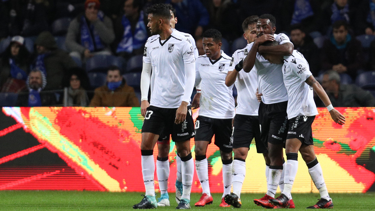 «Гимарайнш»