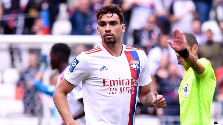 Лукас Пакета