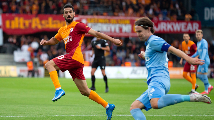 Первый матч между «Галатасараем» и «Раннерс»