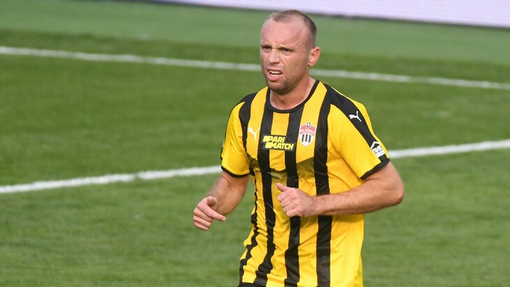 Денис Глушаков