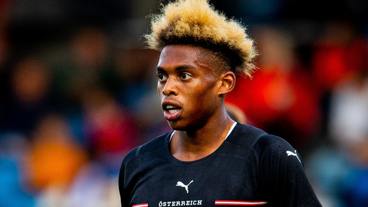 Джуниор Адаму