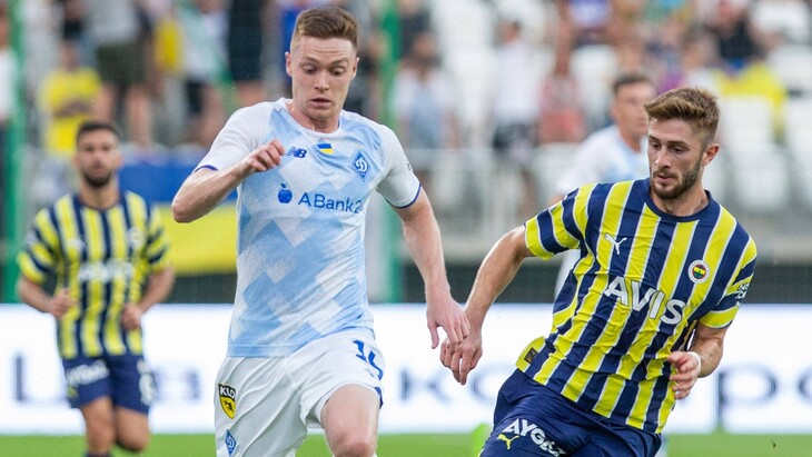 Фрагмент матча «Фенербахче» — «Динамо» Киев. Квалификация Лиги чемпионов