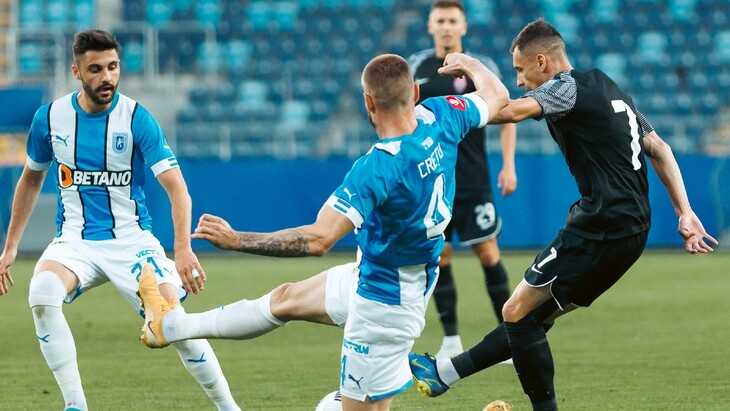 Фрагмент матча «Заря» — «Университатя Крайова»